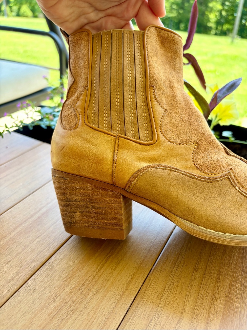 Mi.iM Tan Suede Western-Inspired Ankle Boots - Picture 5 of 6